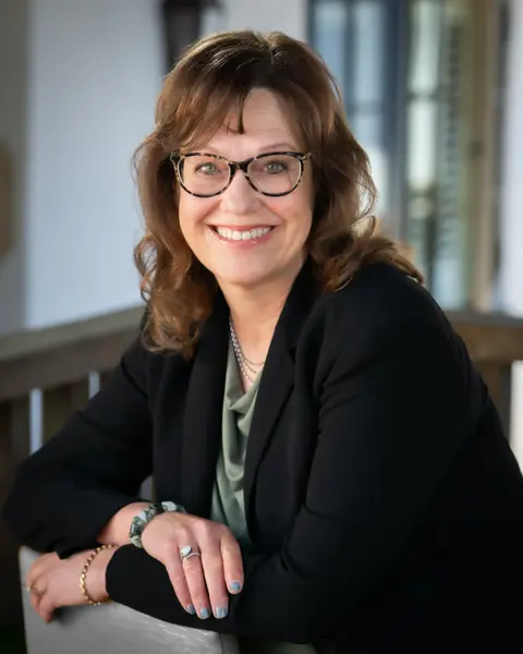 Dawn Aronson