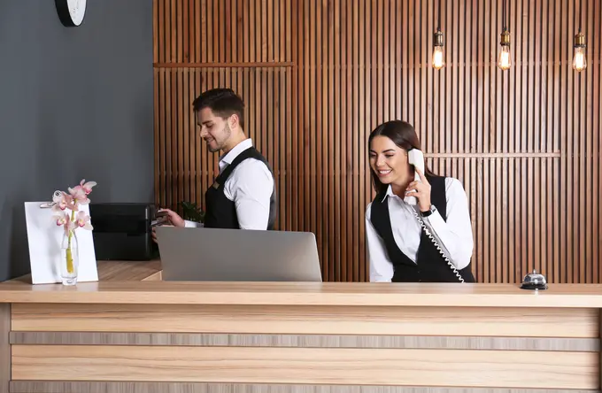 Can AI Voice Agents Fix the Flaws in Hotel Call Centers?
