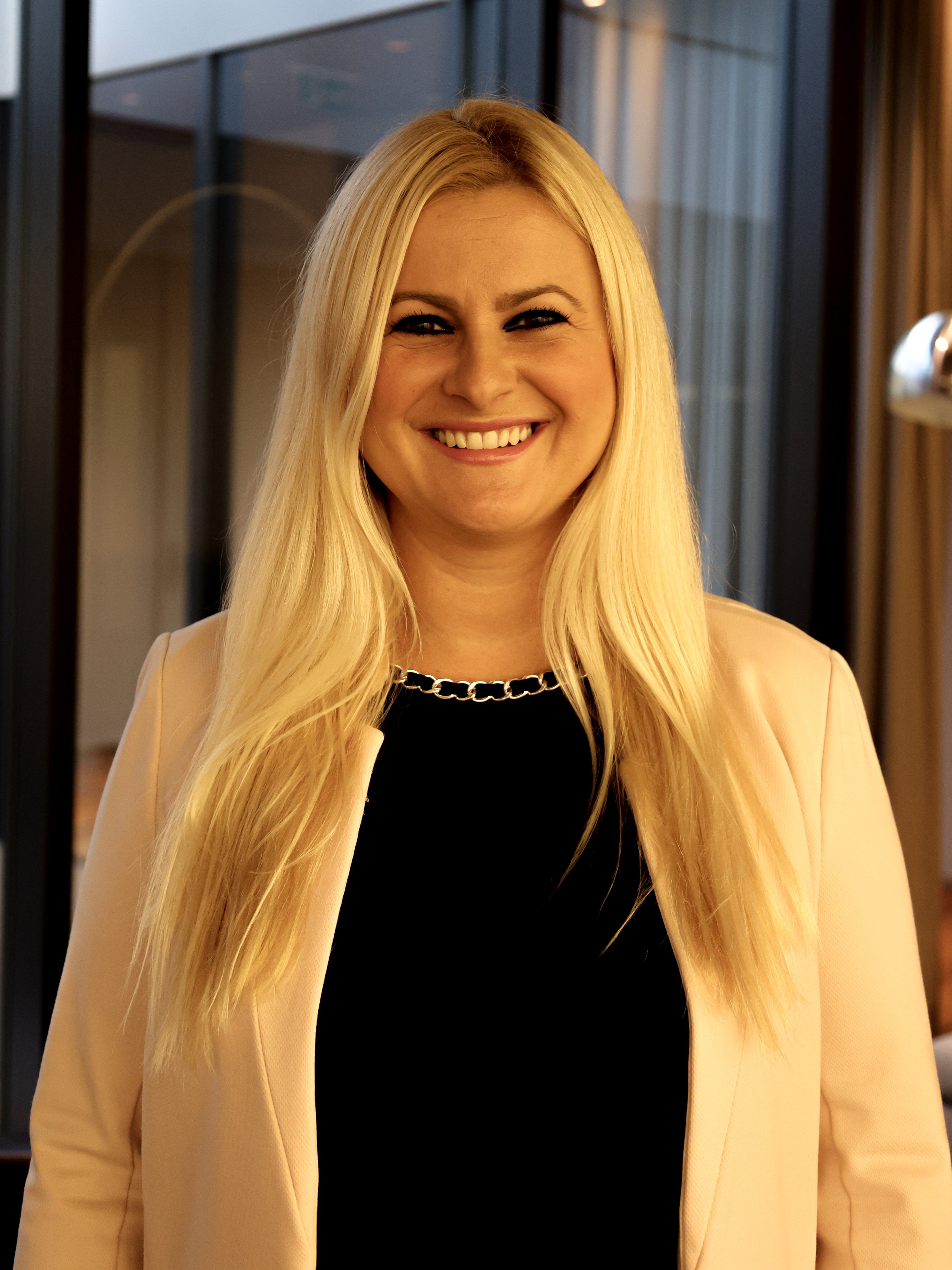 Dr. Andreea Antonescu