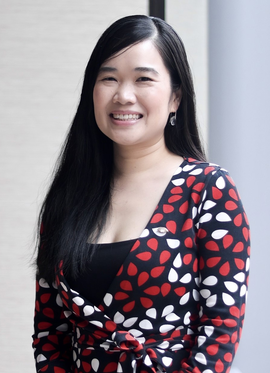 Iris Lam