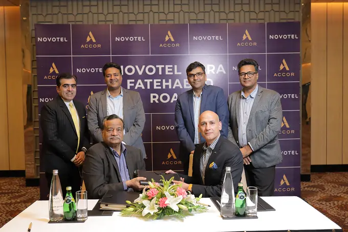 Novotel Agra Fatehabad Road ......