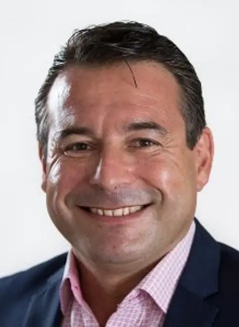 Neil Hetherington
