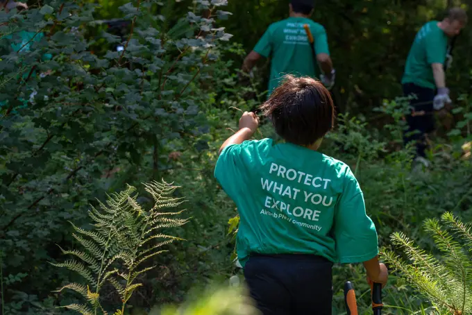 Airbnb commits $1 million to environmental protection in Washington