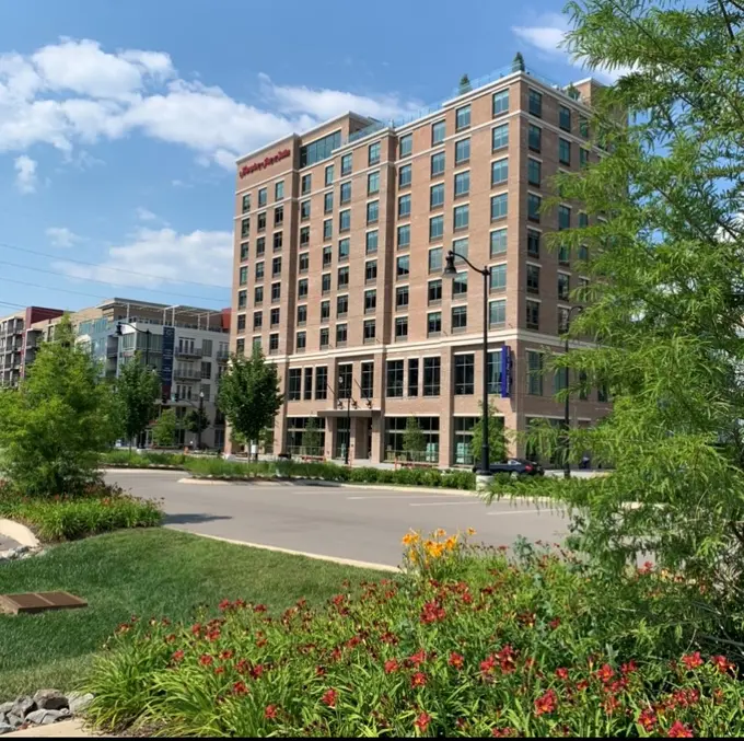 Hampton Inn & Suites Nashville Downtown Capitol View, TN ......