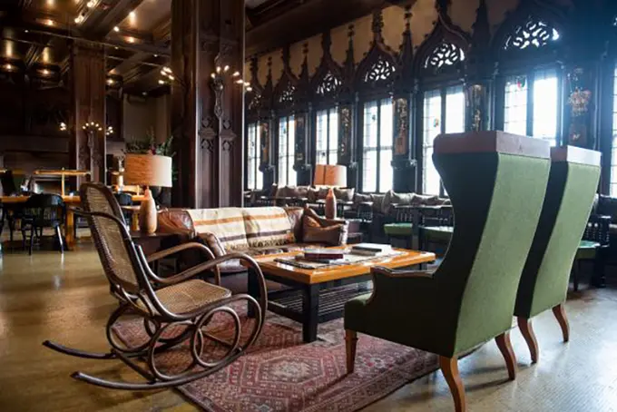 Chicago Athletic Association ......