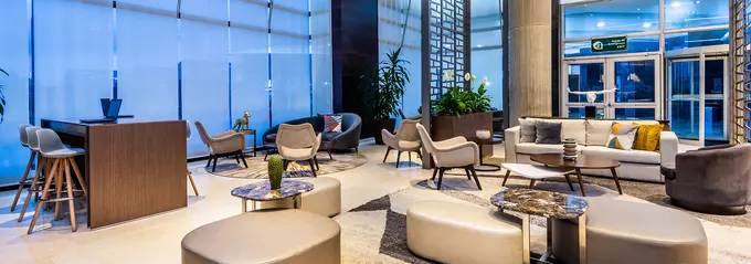 DoubleTree by Hilton Bogot ......