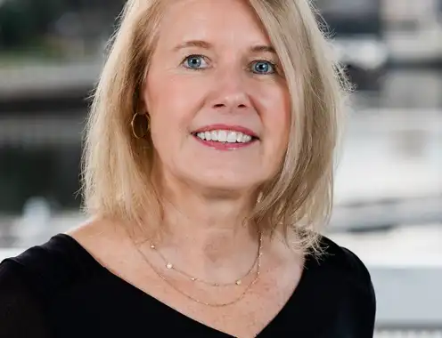 Lori Nelson