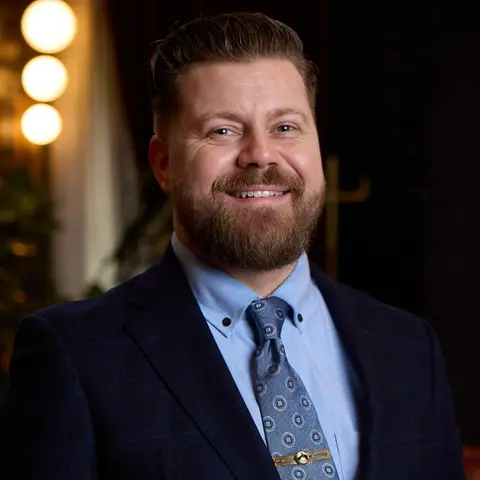 Tyler Groom