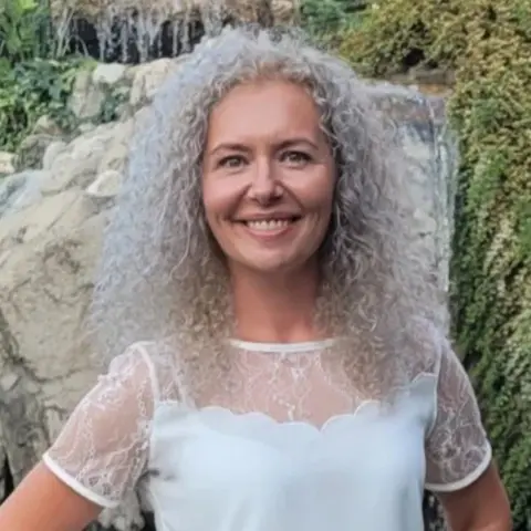 Marijana Simmons