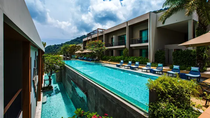Fusion Suites Phuket Patong (former Mai House) ......