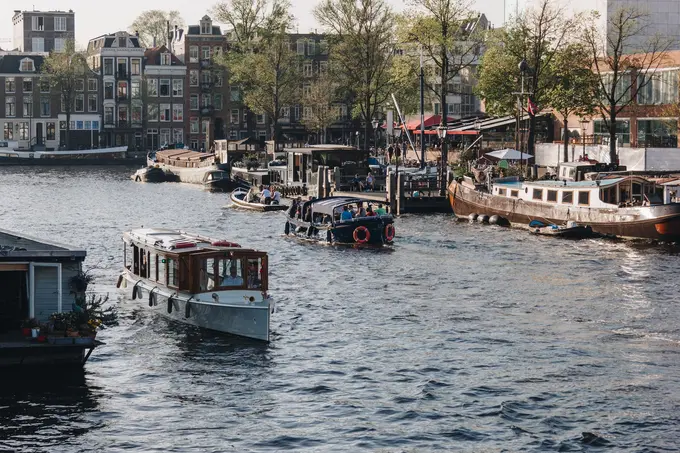 Amsterdam Market Pulse 2026 – A Taxing Time for Damsko