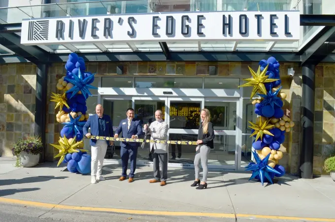 River's Edge Hotel Portland, Tapestry Collection by Hilton ......