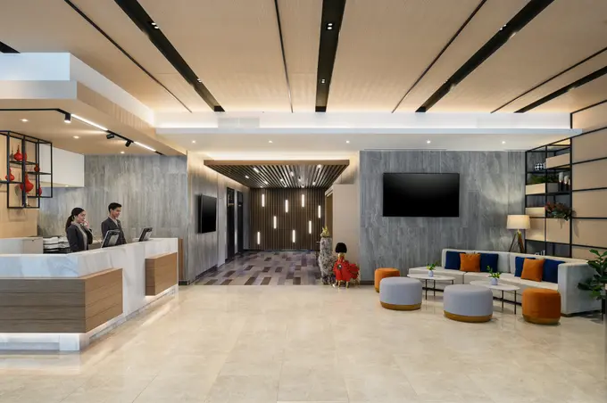 PARKROYAL Suites Bangkok ......