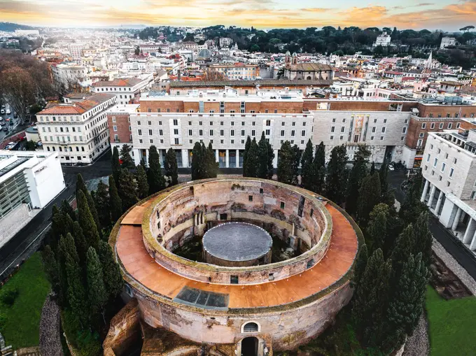 Bulgari Hotel Roma ......