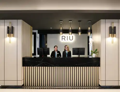 Hotel Riu Plaza Toronto