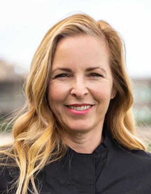 Ananda Bare