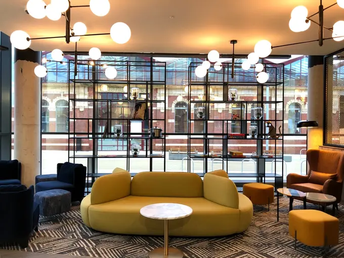 Aparthotel Adagio Leicester ......