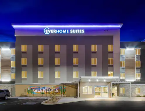 Everhome Suites Glendale Sports Entertainment District