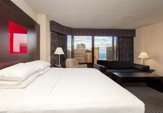 DoubleTree by Hilton Hotel Chicago - Magnificent Mile ......