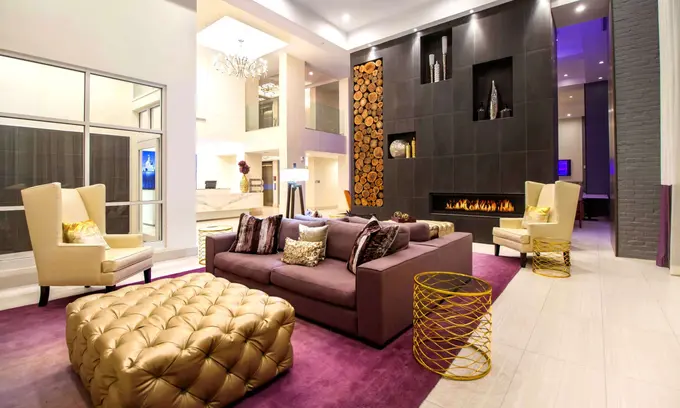 TRYP by Wyndham Savannah ......