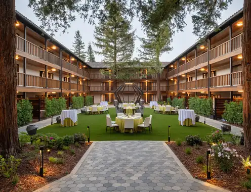 Casa Mani Resort Napa Valley, Curio Collection by Hilton