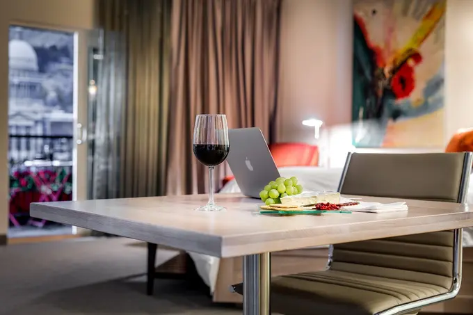 Hotel Room: Things that Matter Most to Your Guests | By Lillian Connors