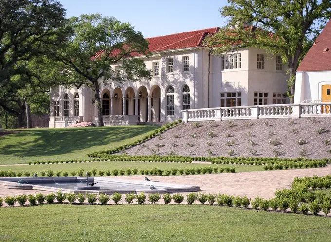 Auberge Resorts to Operate The Commodore Perry Estate in Austin TX ......