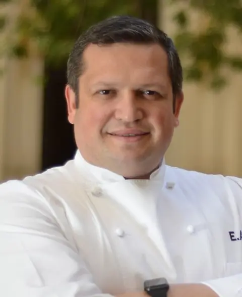 Esat Akyildiz