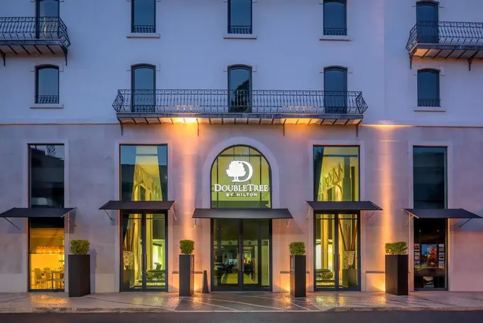 DoubleTree by Hilton Lagoa Azores ......