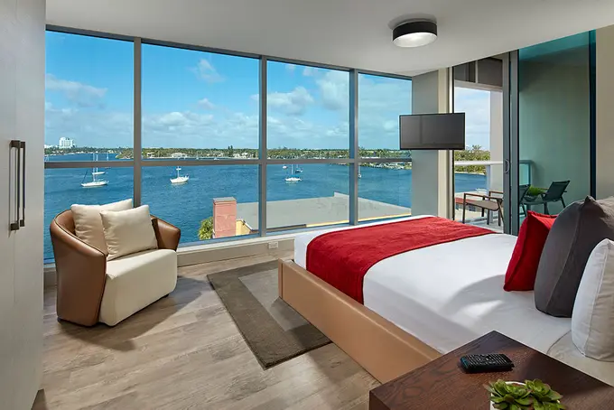 Costa Hollywood Beach Resort ......