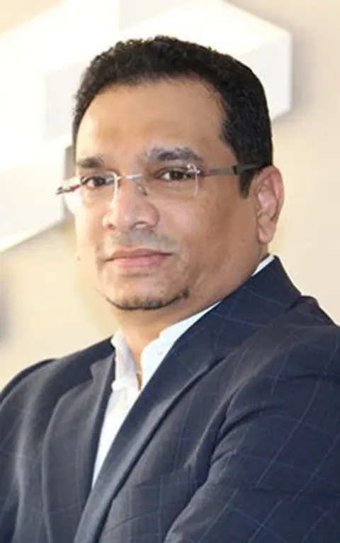 Ravi Santiago