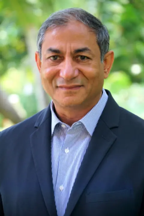 Bipan Kapur