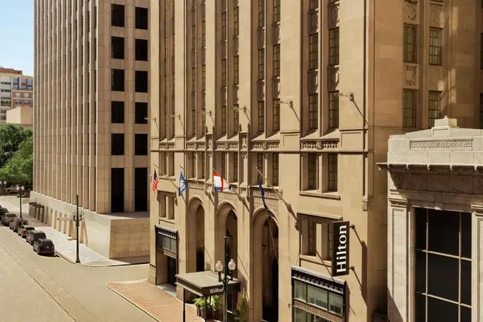 HRI Hospitality Expands Portfolio with Iconic Hilton New Orleans St. Charles Avenue