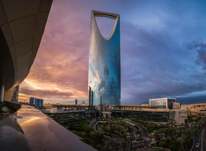 Four Seasons Hotel Madinah ......