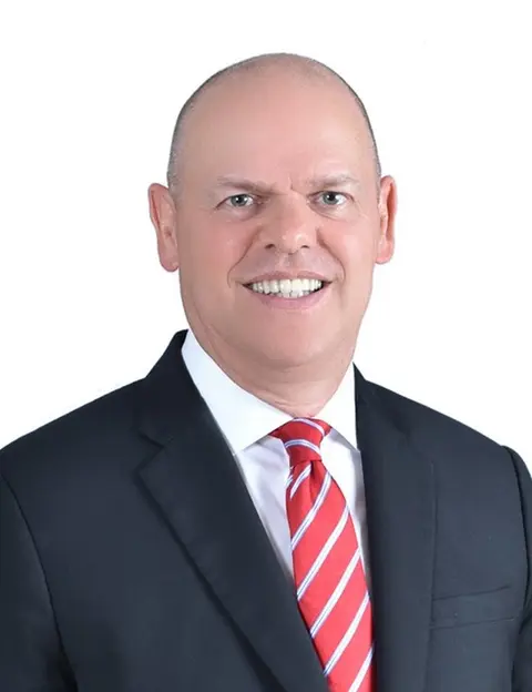 Douglas Maxwell Glen