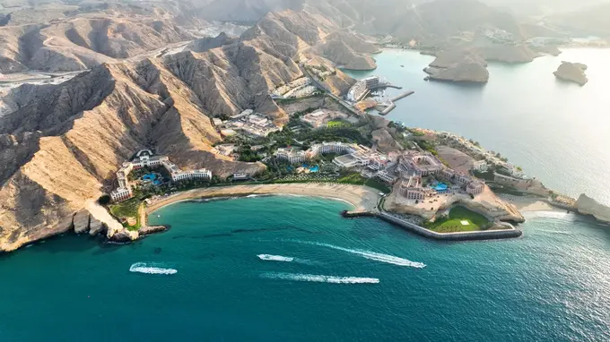 Hilton Set to Double Its Presence in Oman with Trio Signing, Including the Sultanate