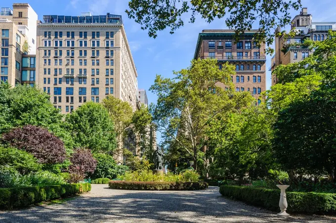 Gramercy Park Hotel ......