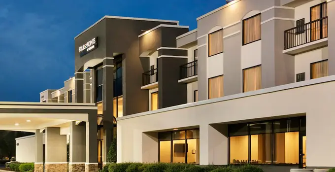 Four Points by Sheraton Raleigh Arena ......