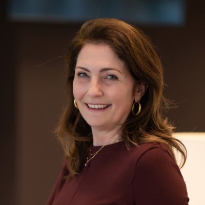 Véronique Van Der Roer