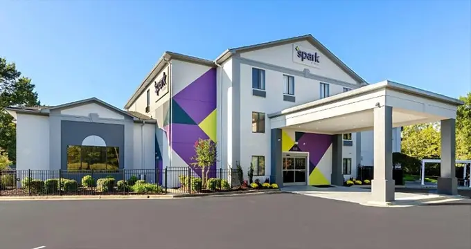 Spark by Hilton Winston-Salem University Deploys Aptech