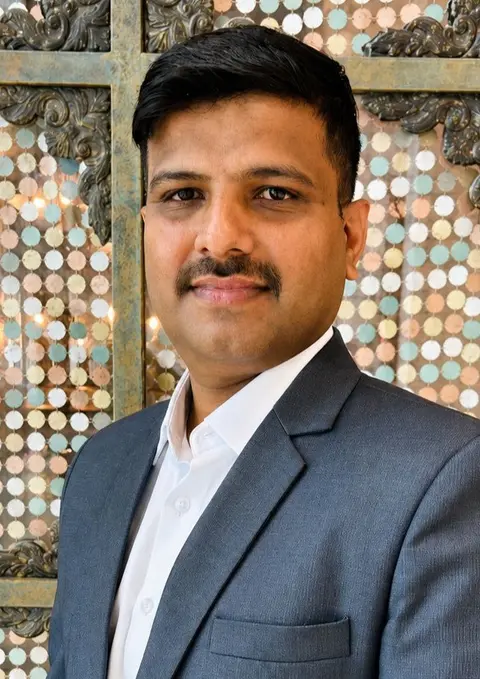 Suresh S.   Eng Manager