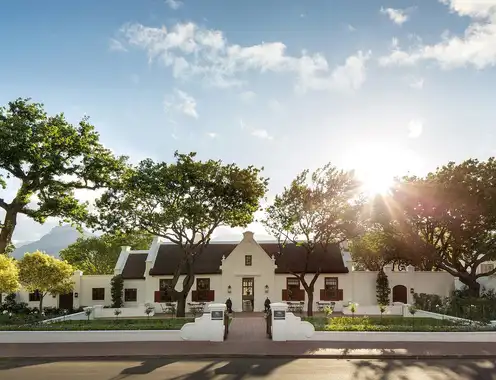 Leeu Estates