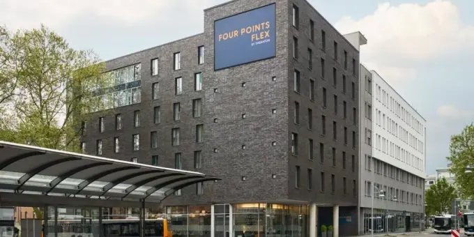 Four Point Flex by Sheraton ......
