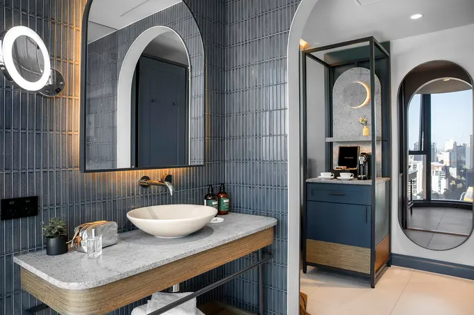 voco Melbourne Central, an IHG Hotel ......