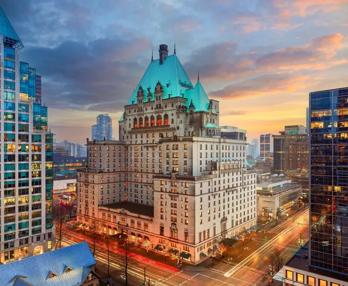 A Quintessential Urban Historic Hotel with Fairmont Hotel Vancouver