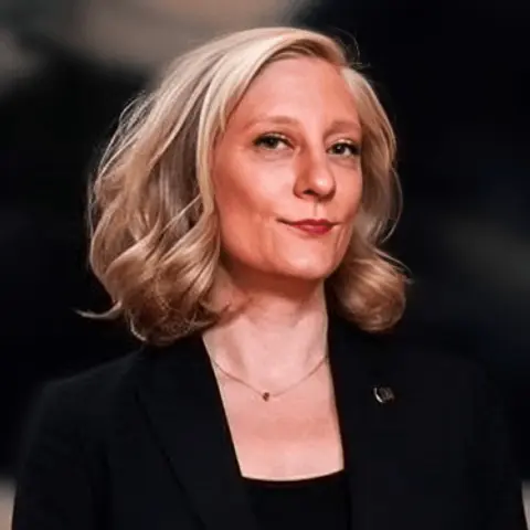 Autumn Griffith Headshot (1)