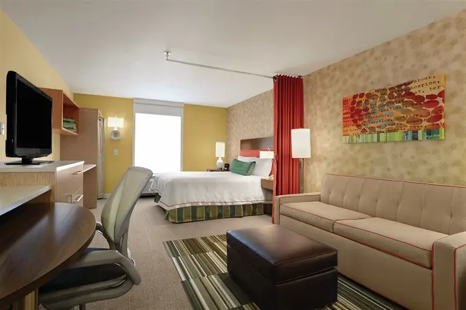 Home2 Suites by Hilton Chantilly Dulles Airport ......