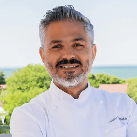 Chef Noah Headshot