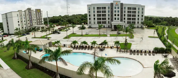 Comfort Inn & Suites Sarasota ......