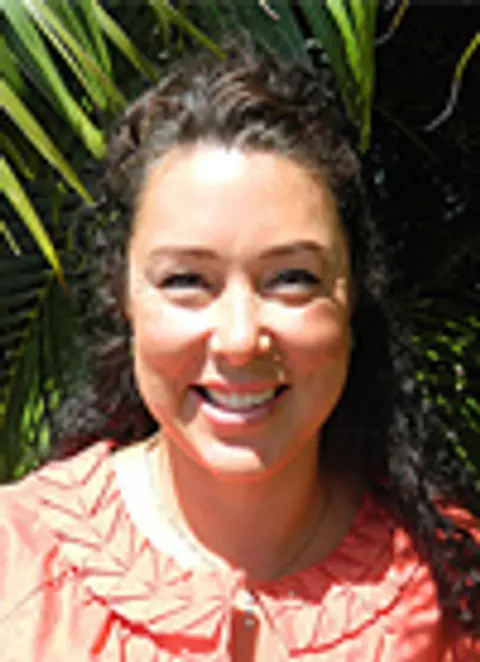 Claudine Flores